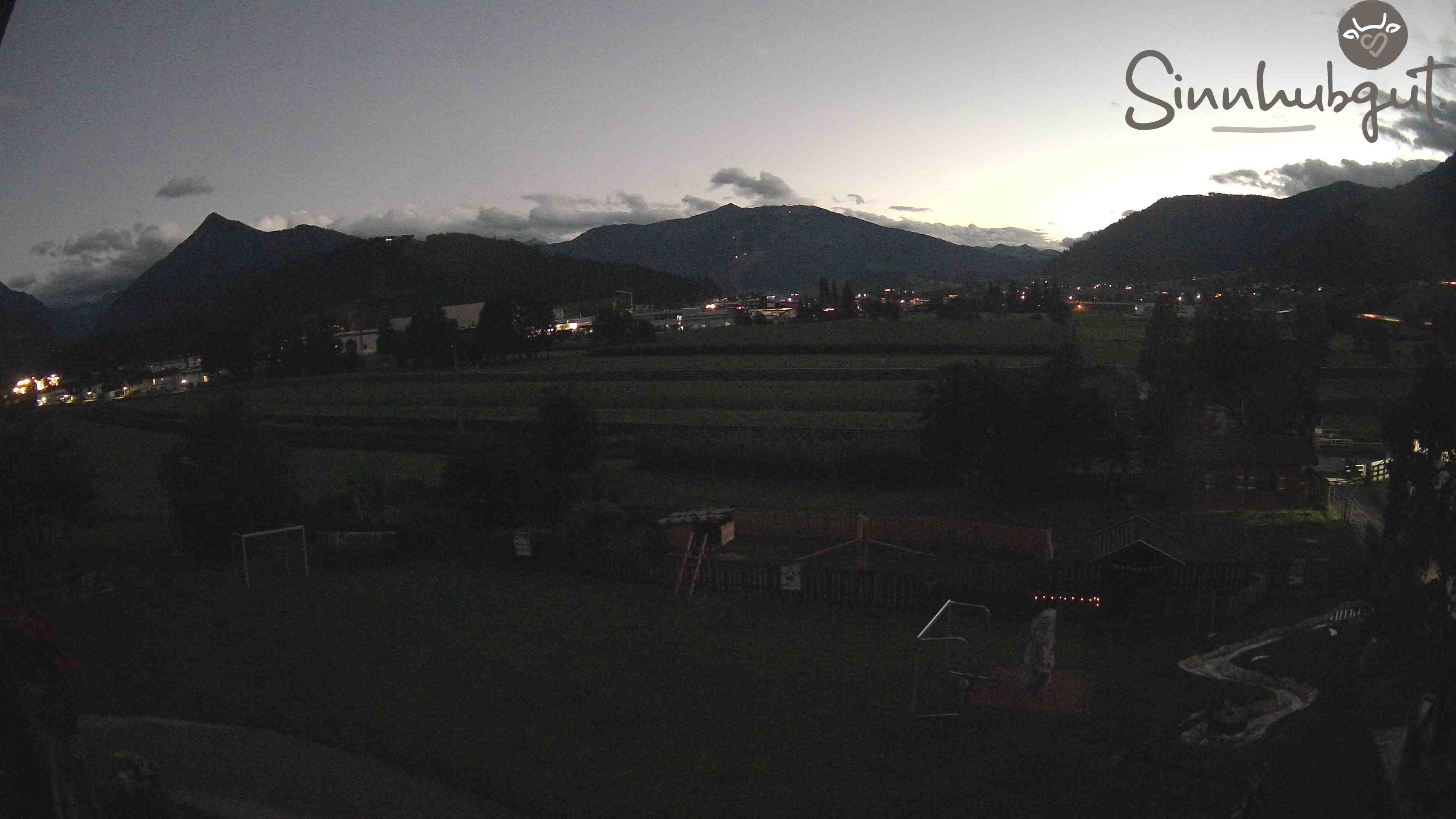 Archived image Webcam Sinnhub farm - Altenmarkt