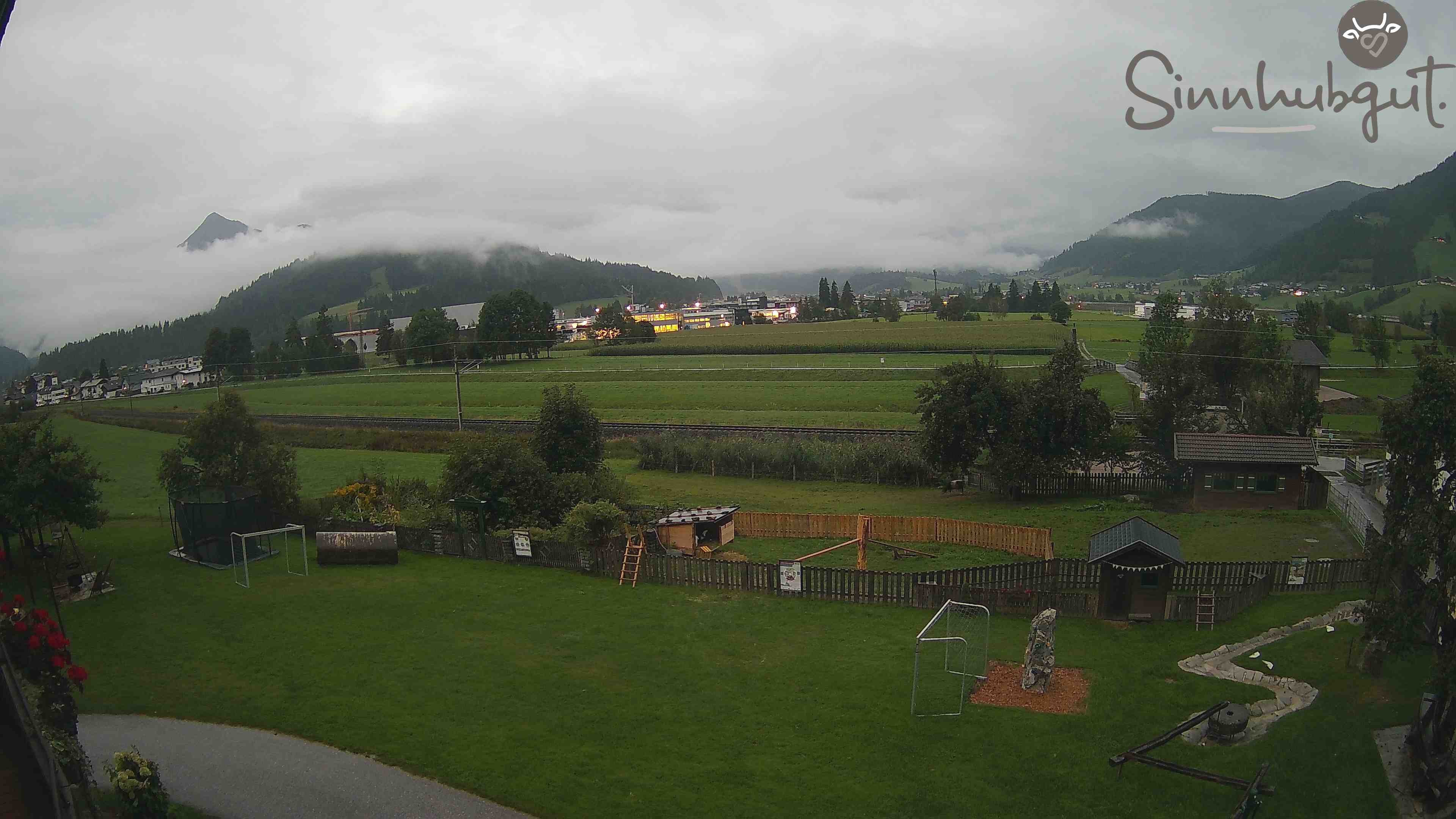Archived image Webcam Sinnhub farm - Altenmarkt