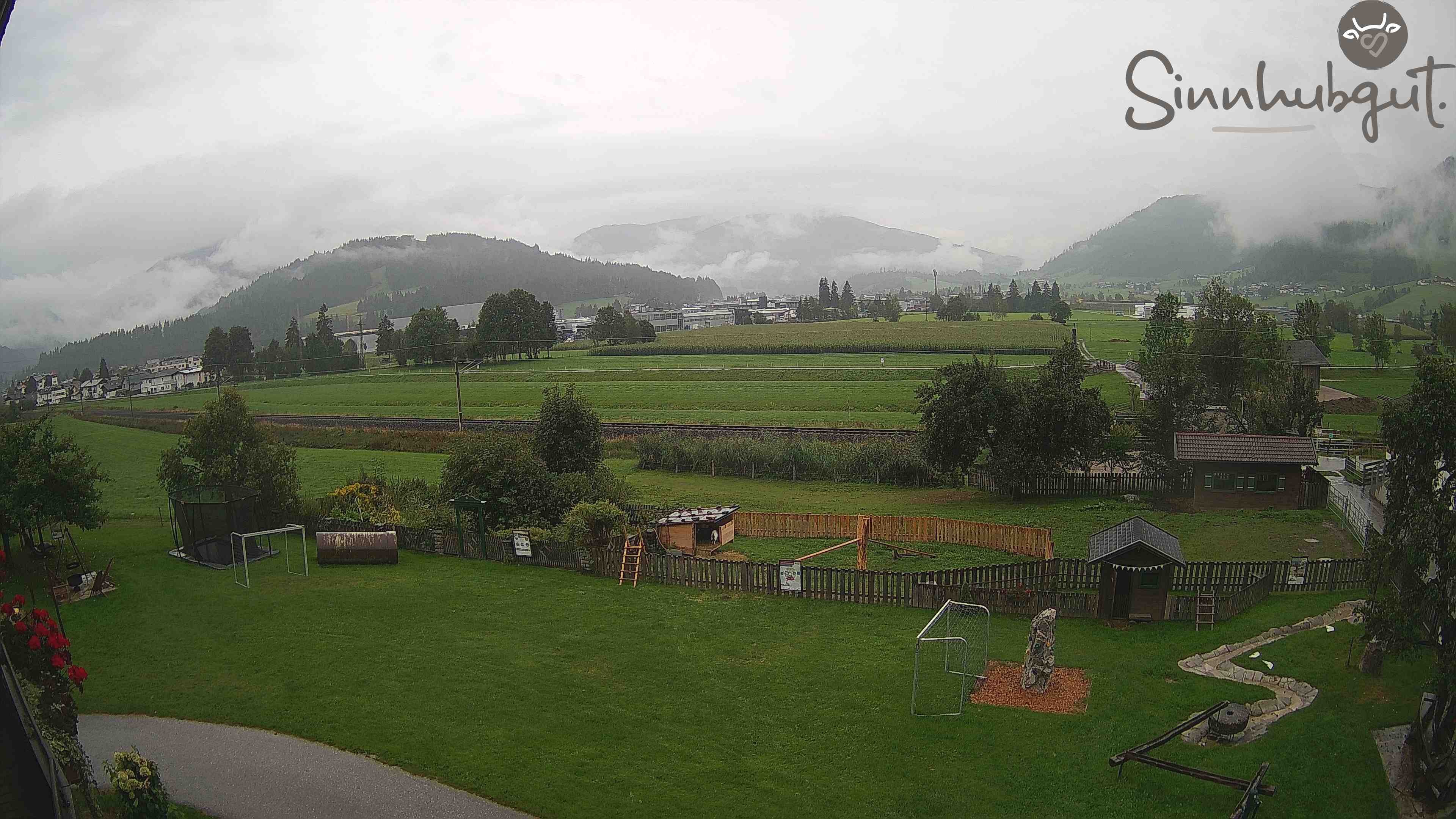 Archived image Webcam Sinnhub farm - Altenmarkt