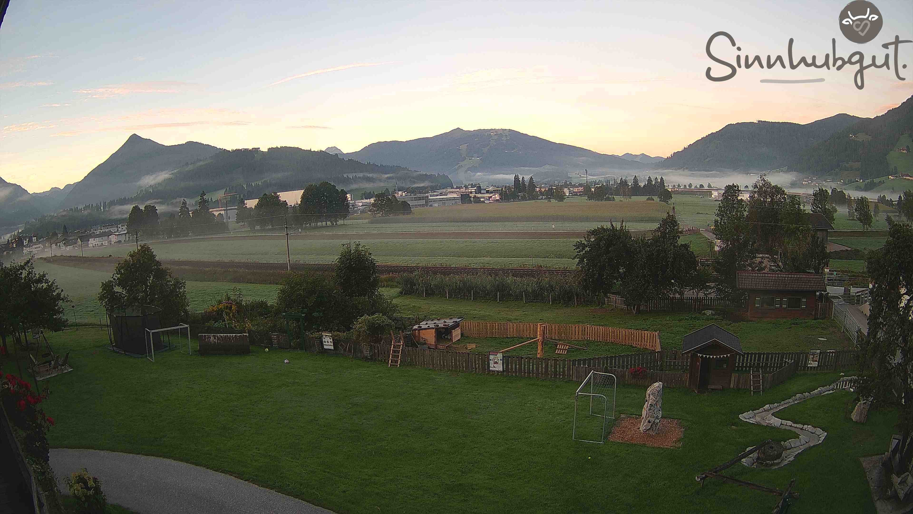 Archived image Webcam Sinnhub farm - Altenmarkt