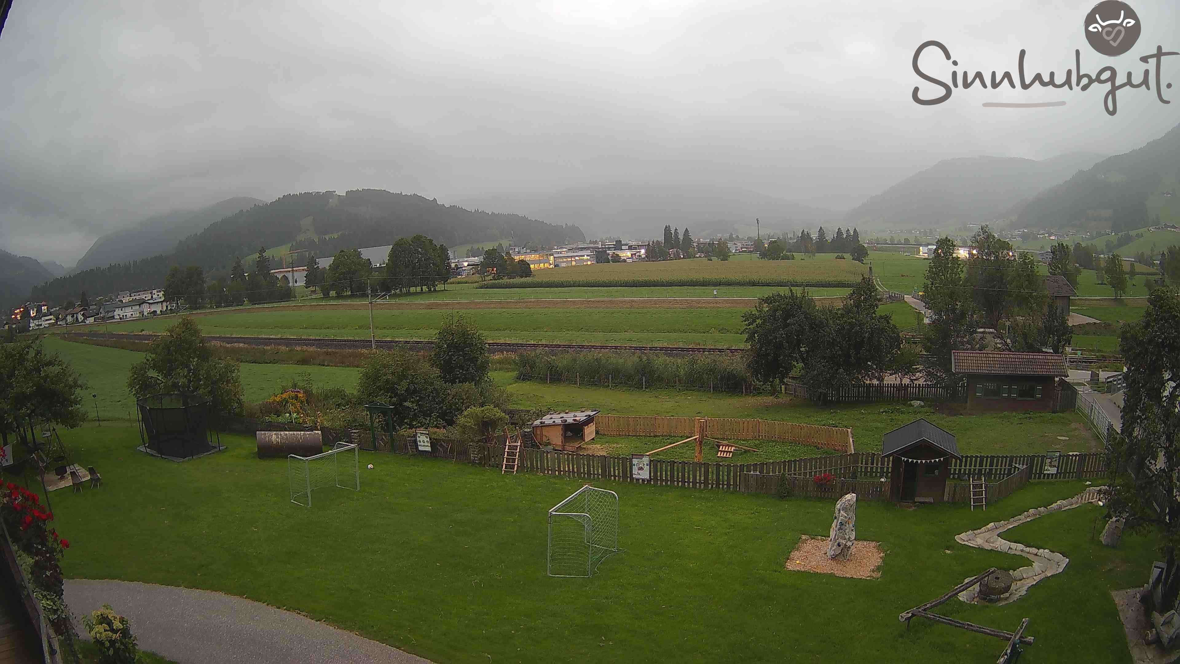 Archived image Webcam Sinnhub farm - Altenmarkt