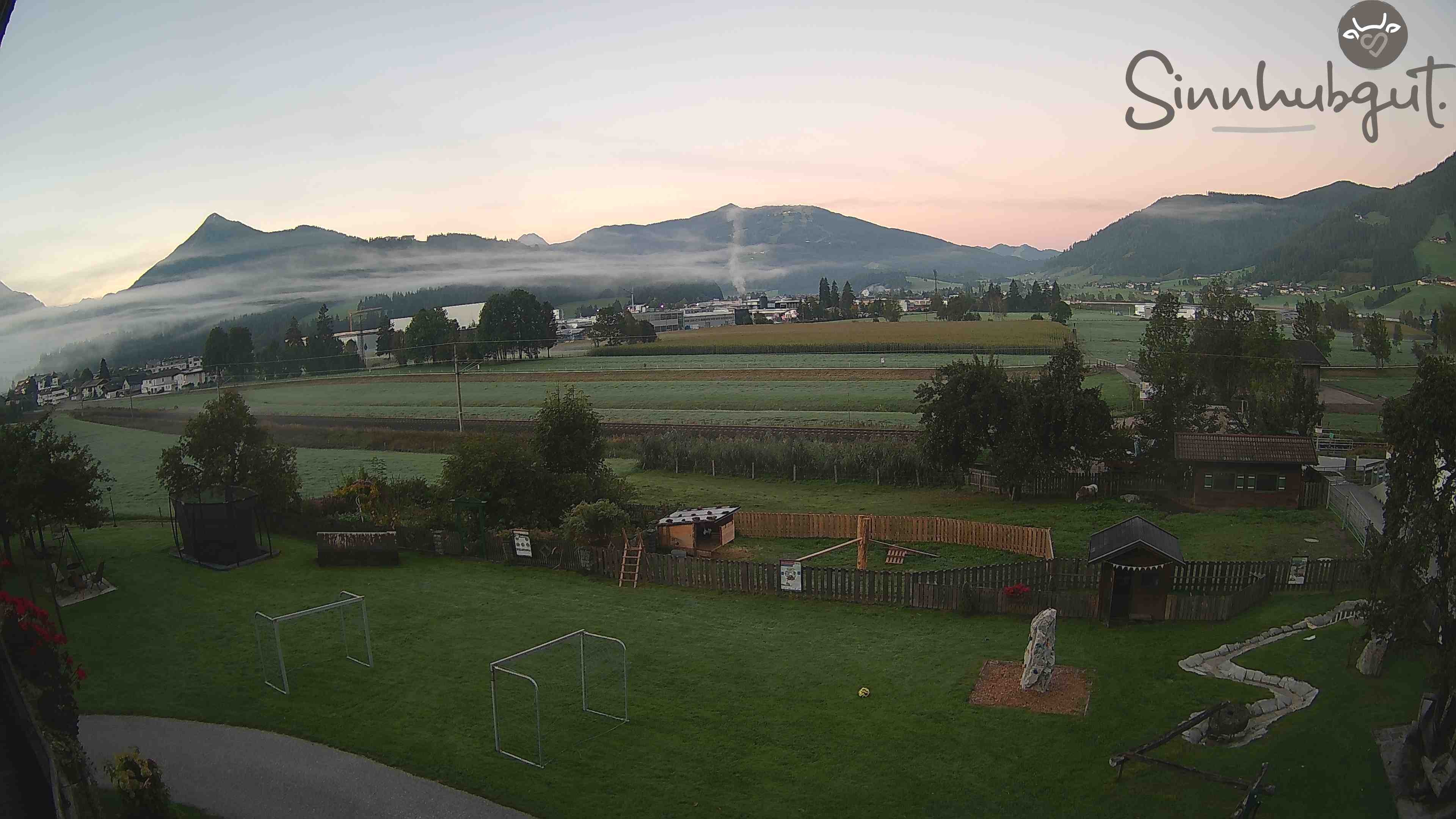 Archived image Webcam Sinnhub farm - Altenmarkt