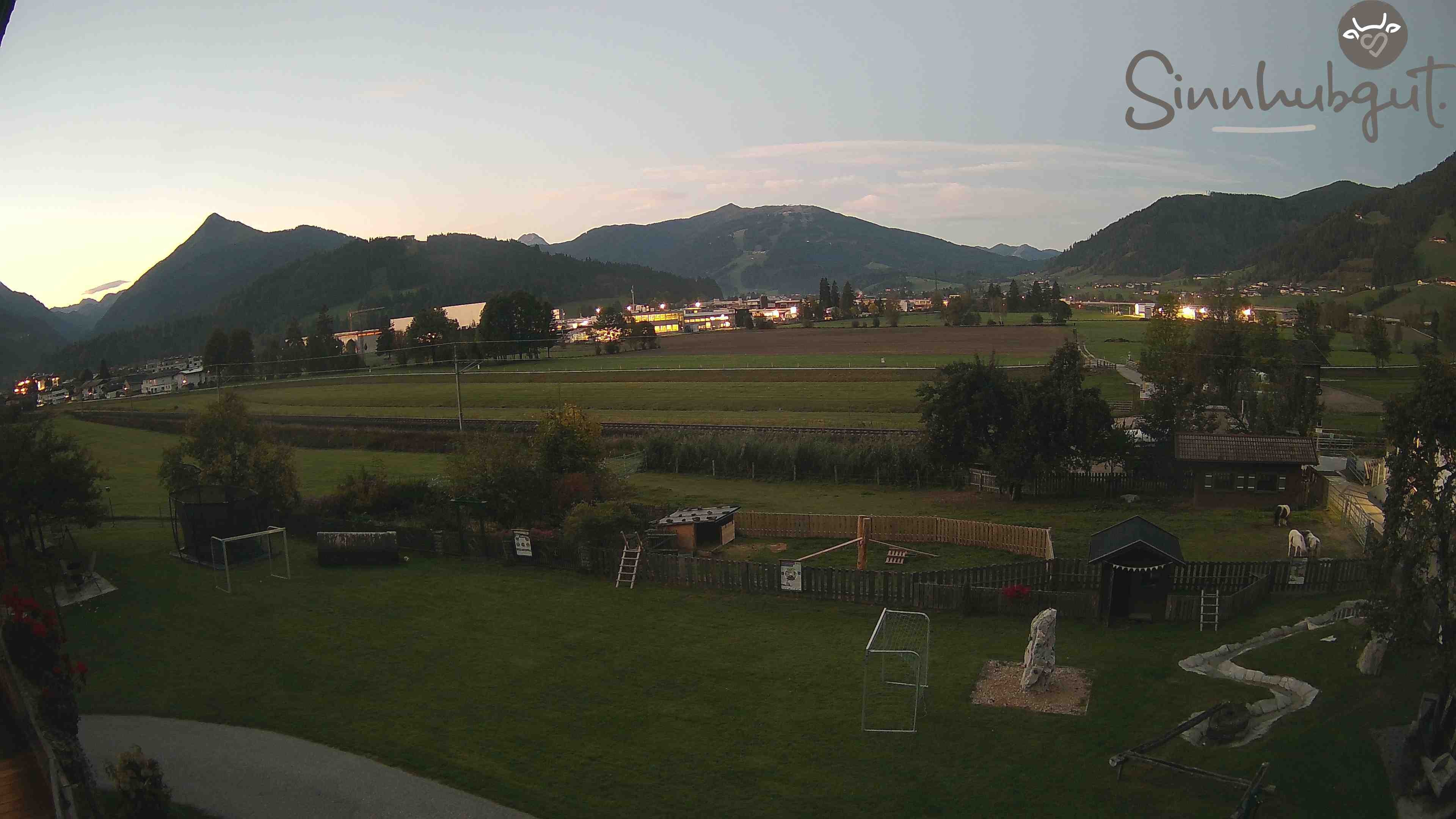 Archived image Webcam Sinnhub farm - Altenmarkt