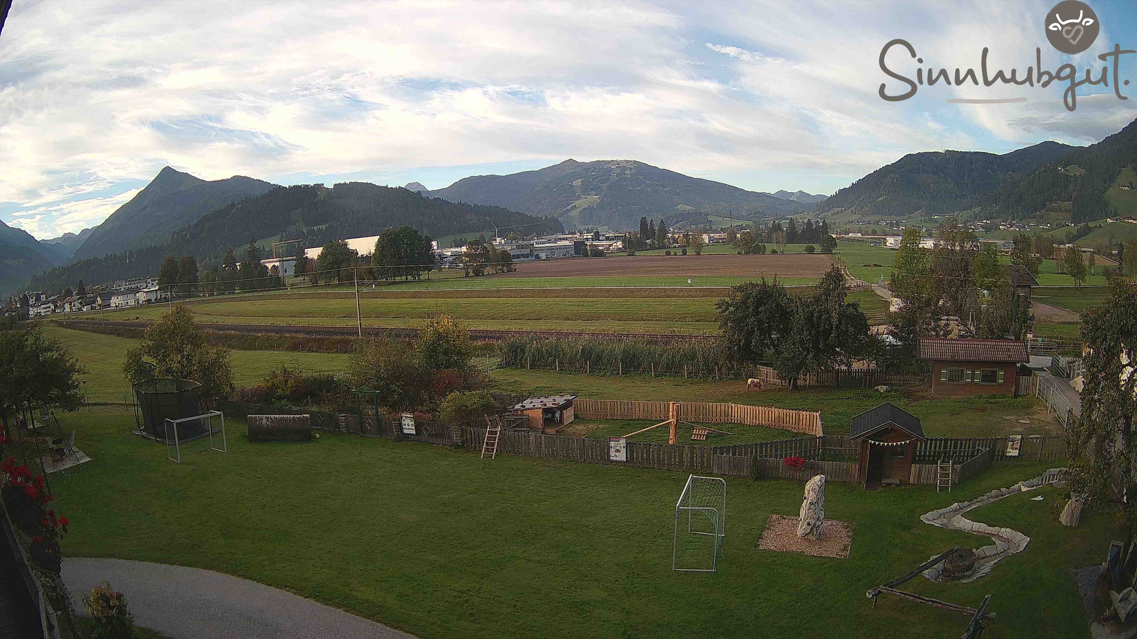 Archived image Webcam Sinnhub farm - Altenmarkt