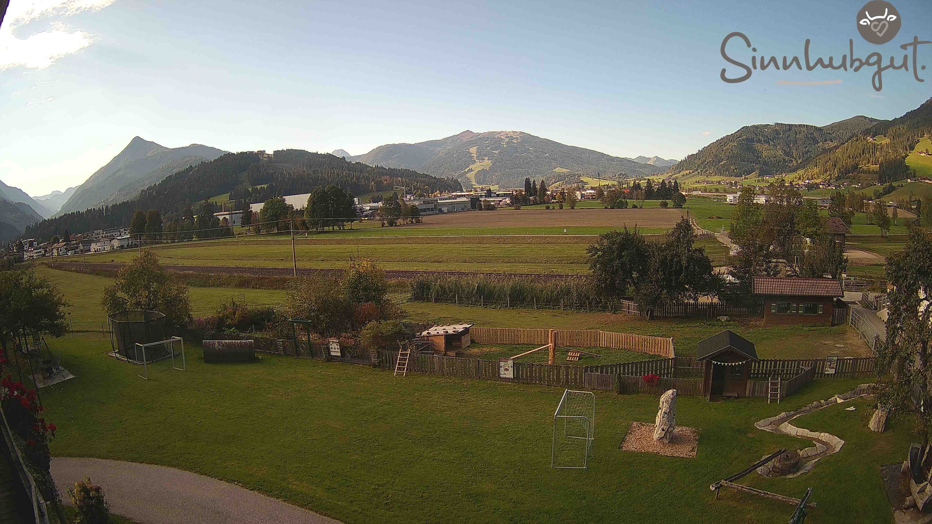 Archived image Webcam Sinnhub farm - Altenmarkt