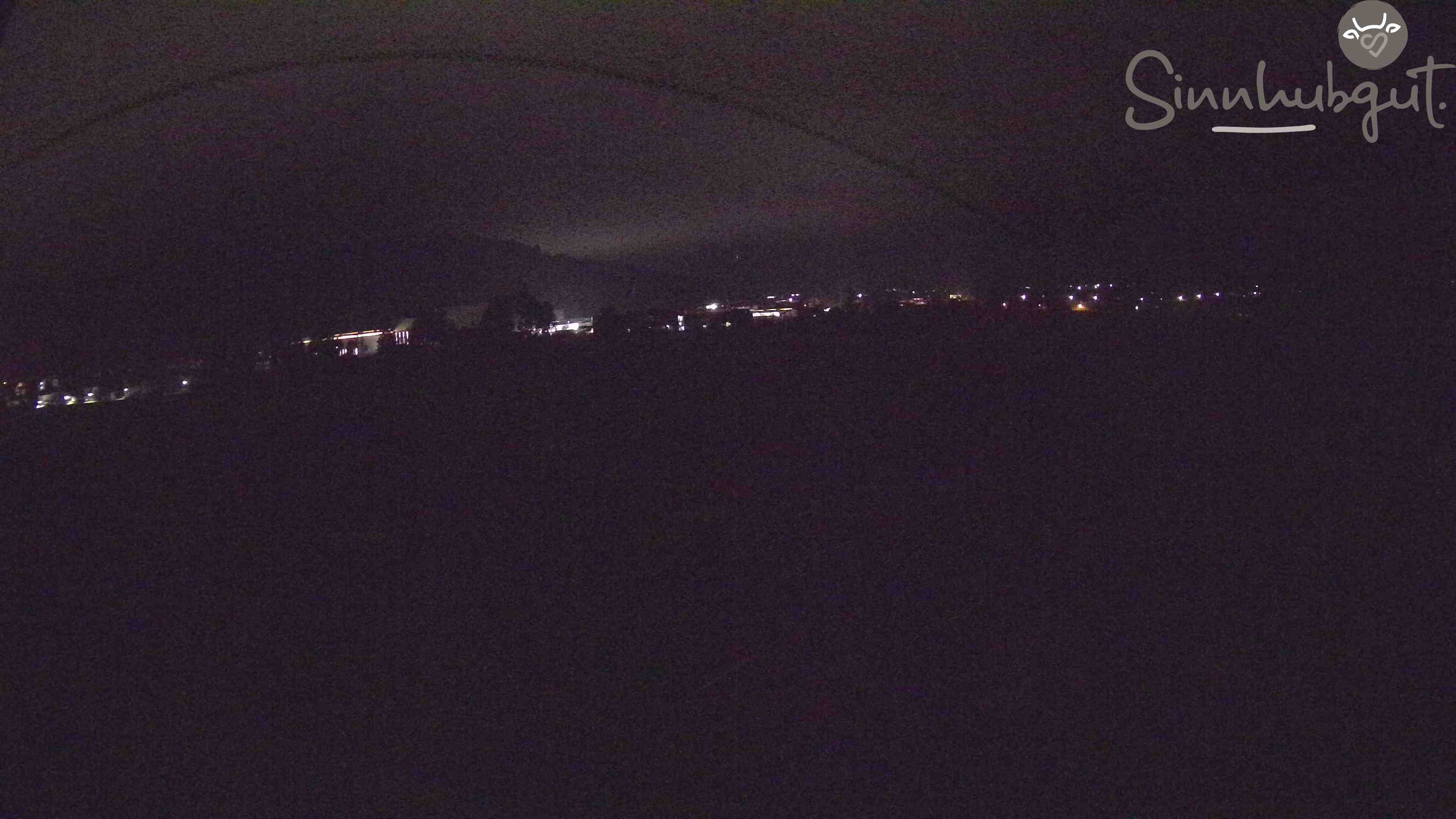 Archived image Webcam Sinnhub farm - Altenmarkt