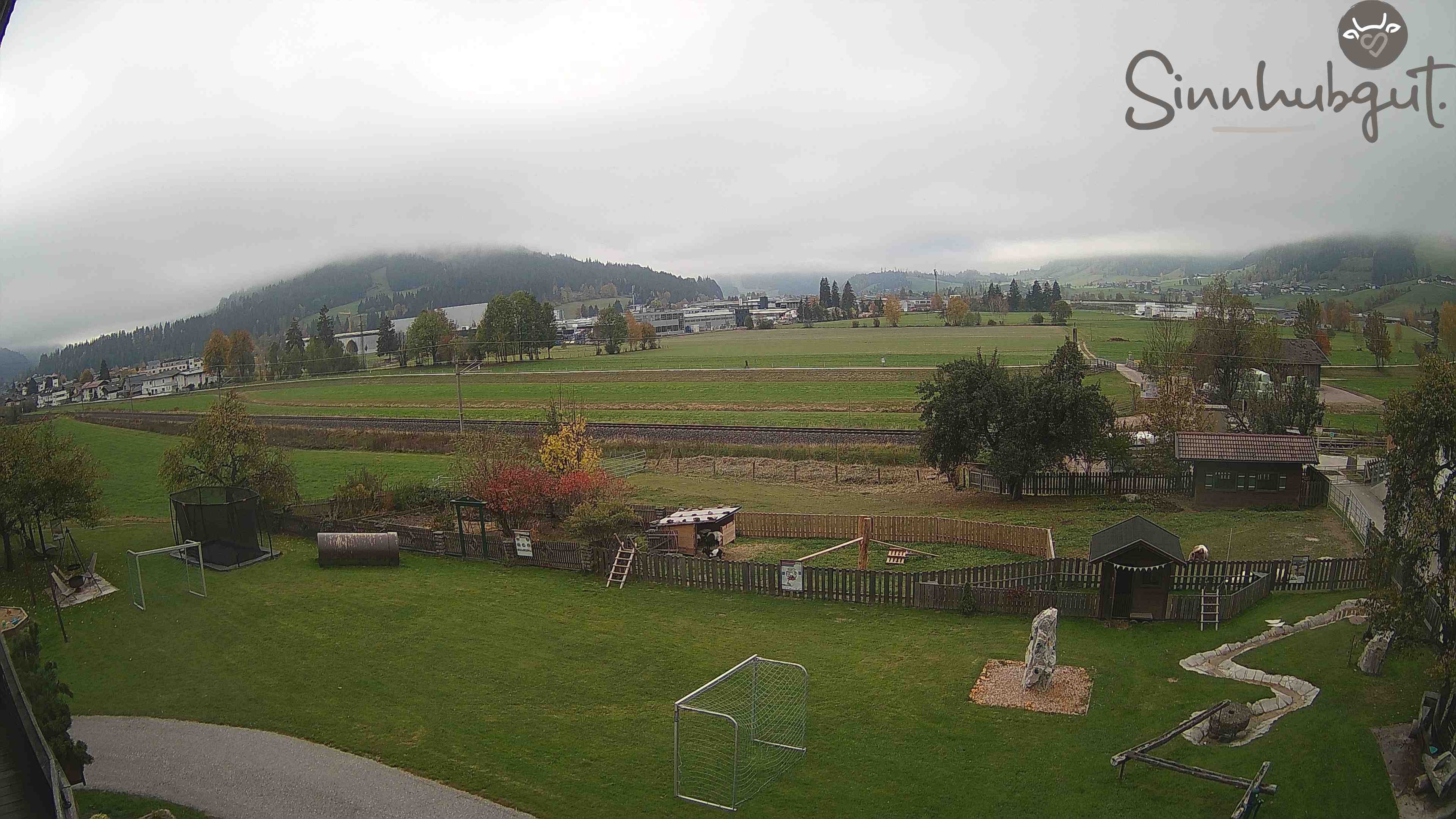 Archived image Webcam Sinnhub farm - Altenmarkt