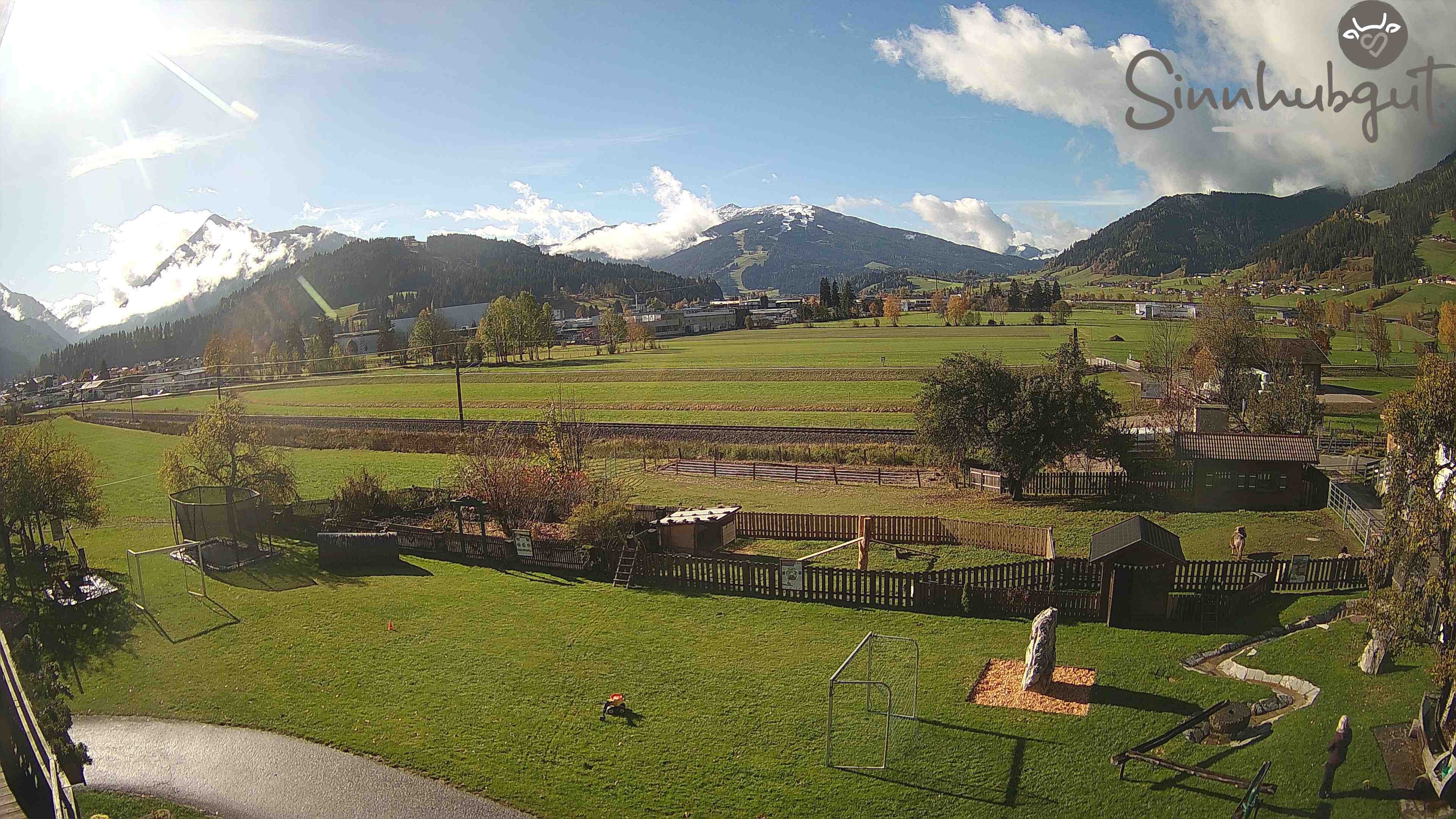 Archived image Webcam Sinnhub farm - Altenmarkt