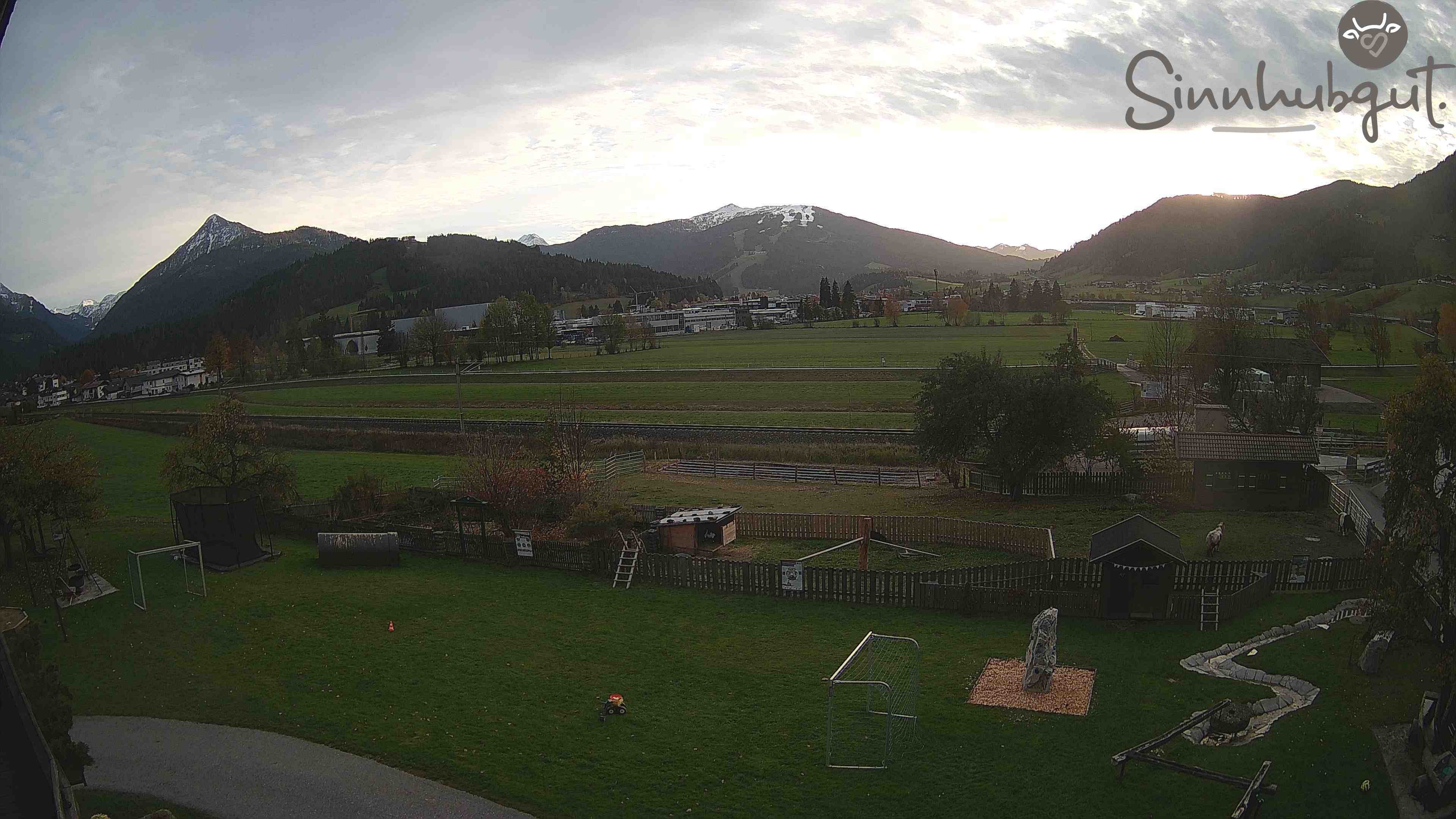 Archived image Webcam Sinnhub farm - Altenmarkt