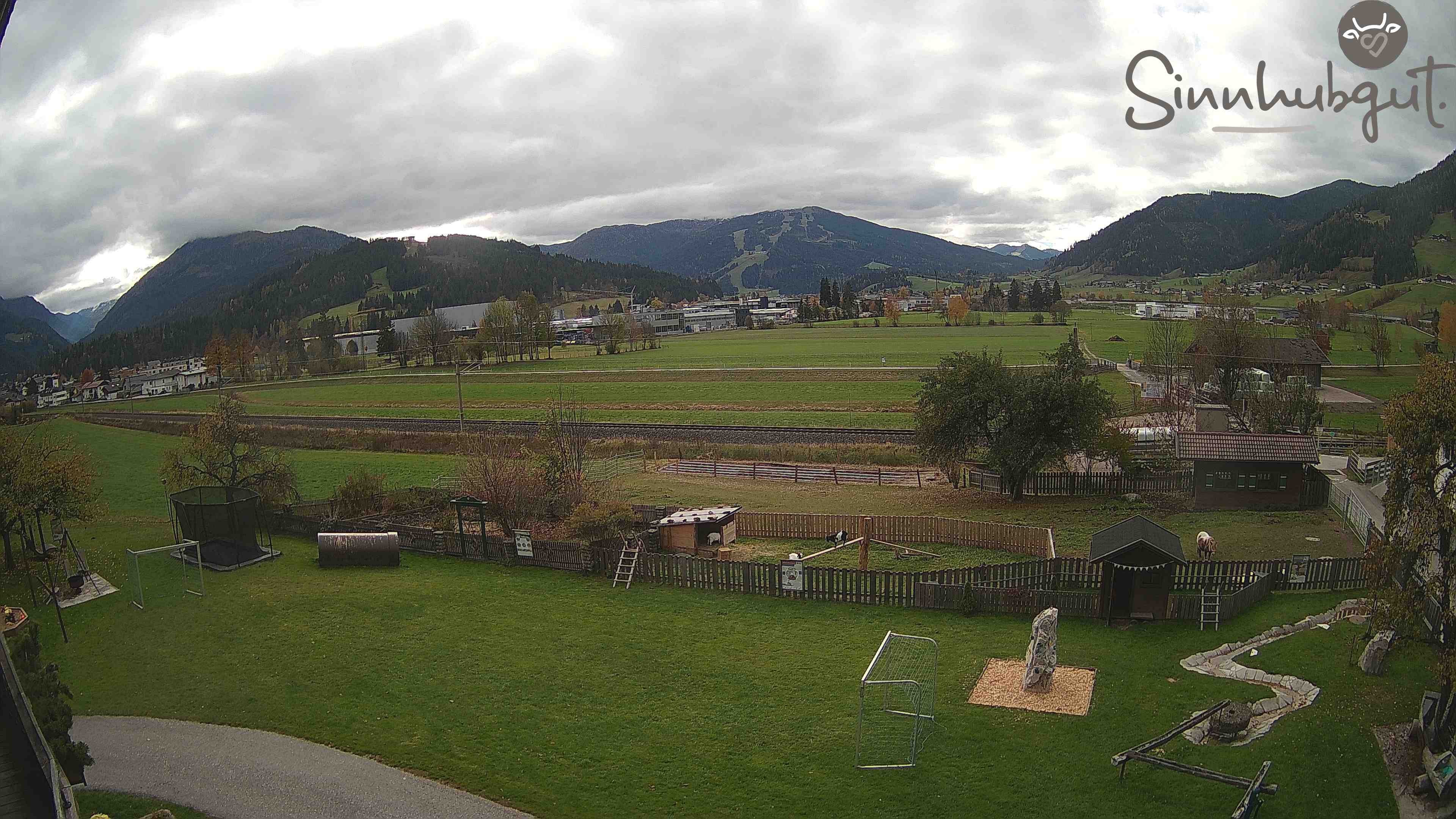 Archived image Webcam Sinnhub farm - Altenmarkt