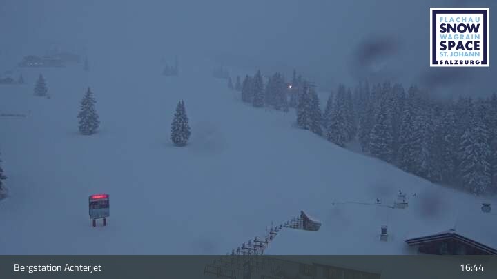 Archiv Foto Webcam Flachau: Achterjet Bergstation