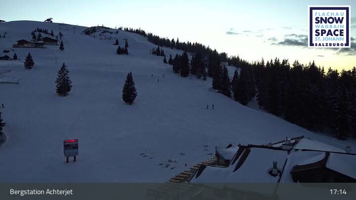 Archiv Foto Webcam Flachau: Achterjet Bergstation