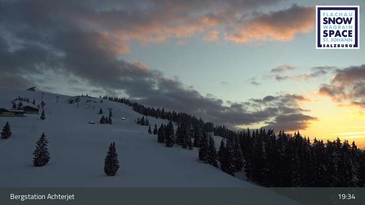 Archived image Webcam Top Station Achter Jet