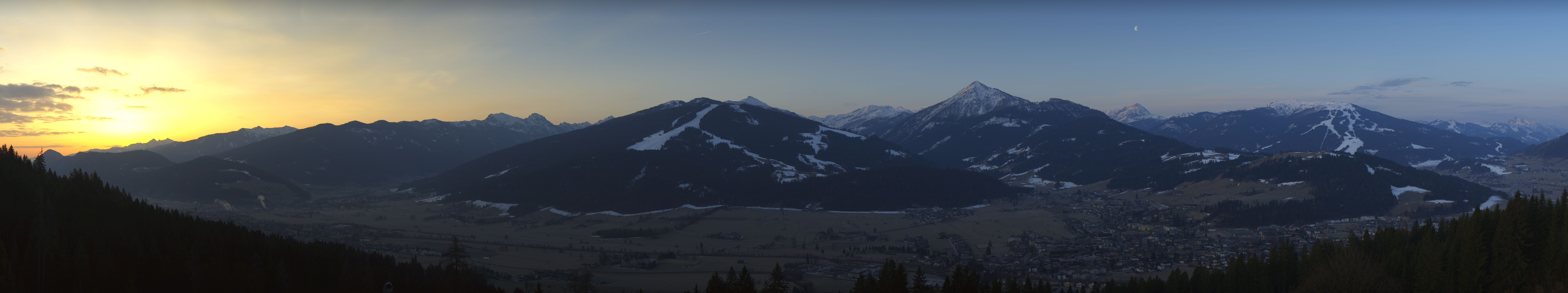 Archiv Foto Webcam Berggasthof Habersattgut: Panoramablick Altenmarkt