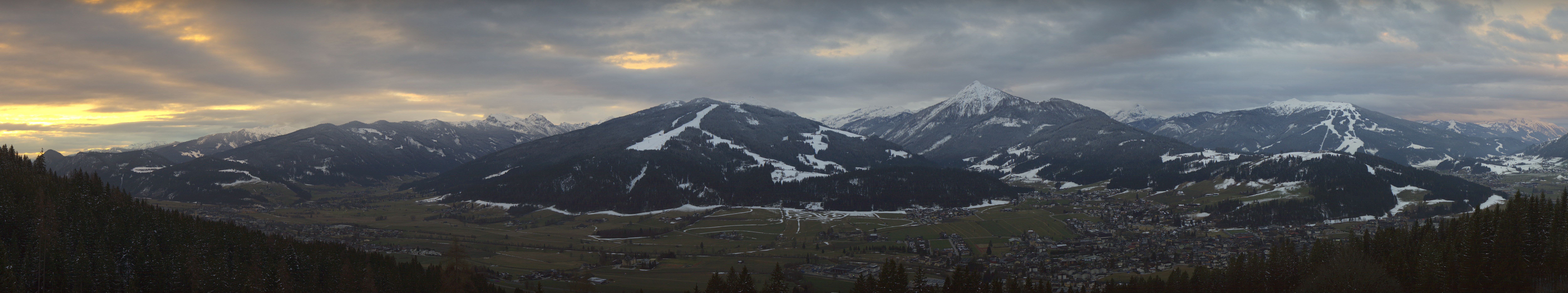 Archiv Foto Webcam Berggasthof Habersattgut: Panoramablick Altenmarkt