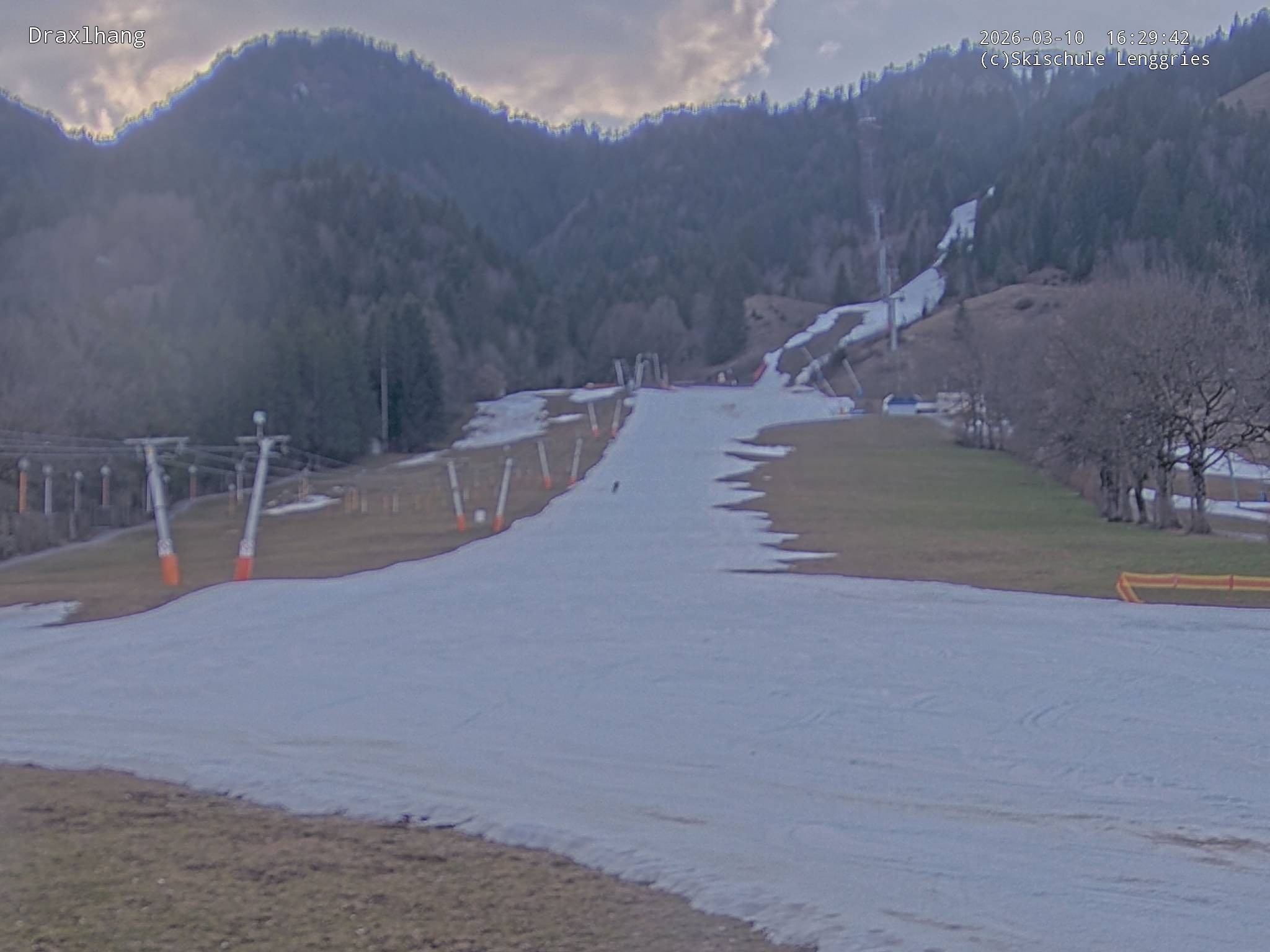 Archived image Webcam View on Draxlhang ski run