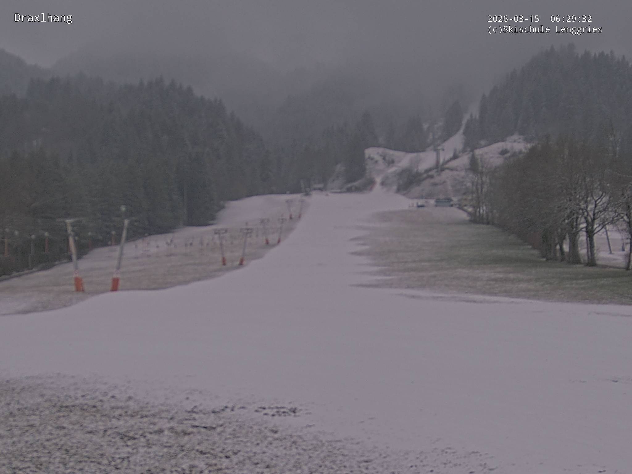Archived image Webcam View on Draxlhang ski run