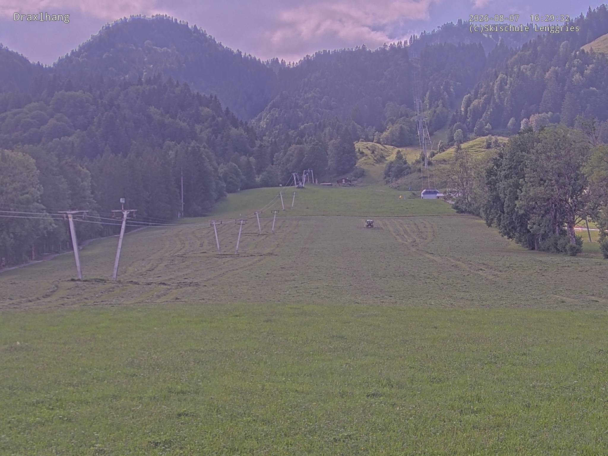 Archived image Webcam View on Draxlhang ski run