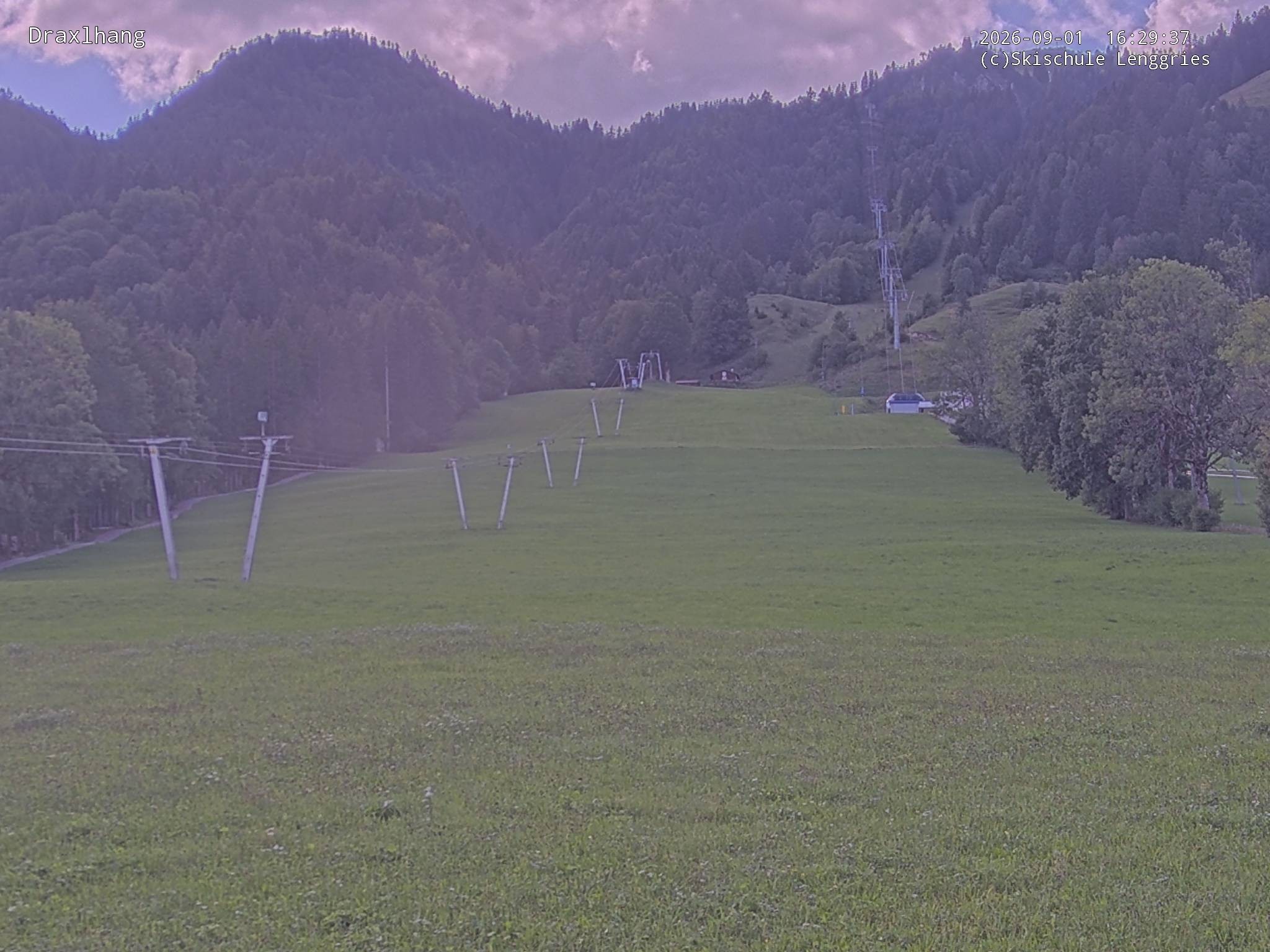Archived image Webcam View on Draxlhang ski run