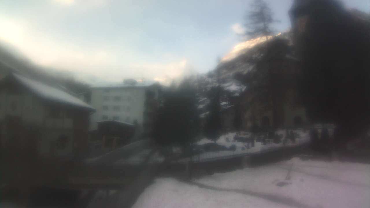 Archiv Foto Webcam Zermatt Kirche