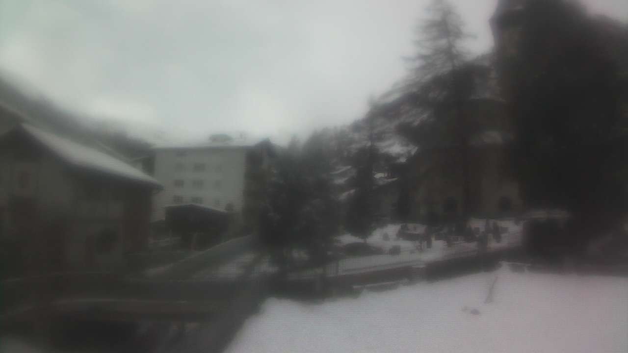 Archived image Webcam Zermatt Church