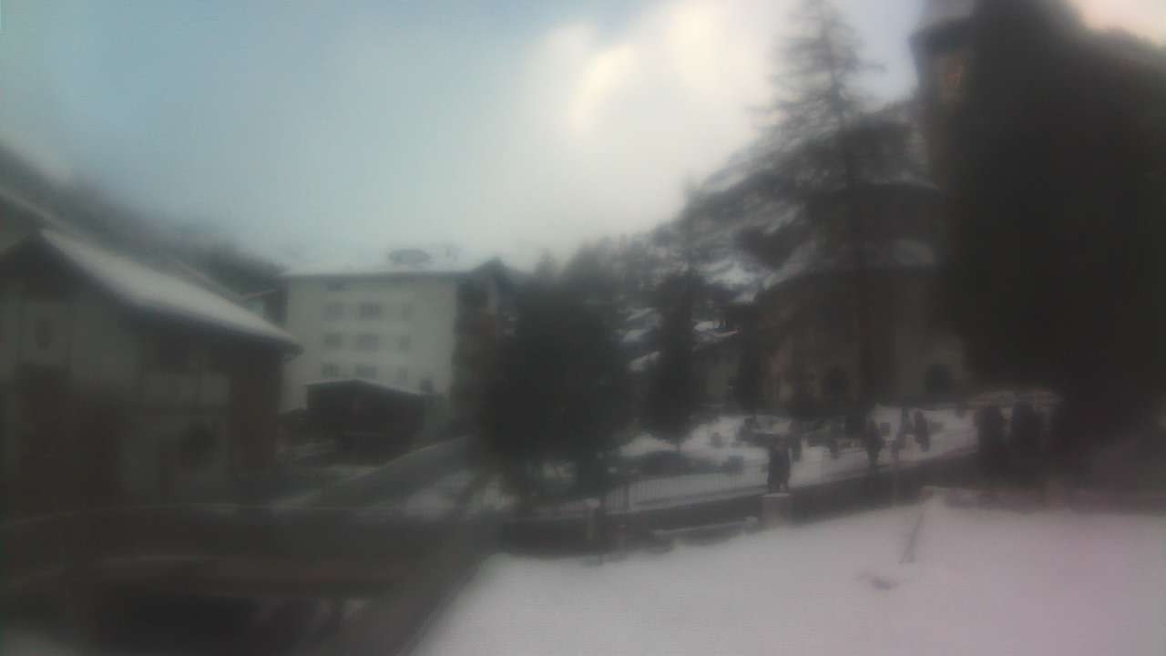 Archiv Foto Webcam Zermatt Kirche