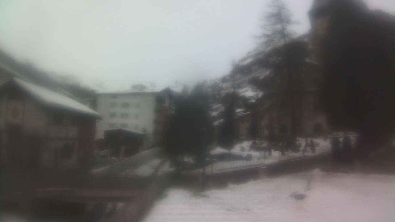 Archiv Foto Webcam Zermatt Kirche