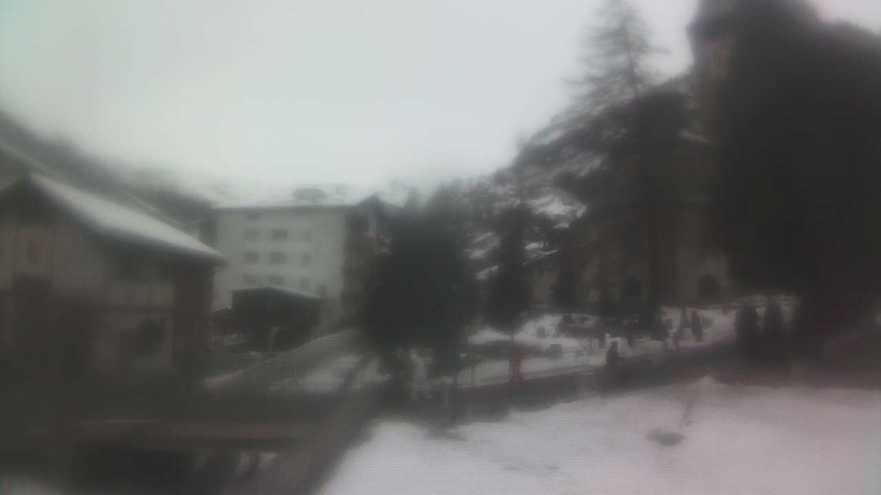 Archiv Foto Webcam Zermatt Kirche