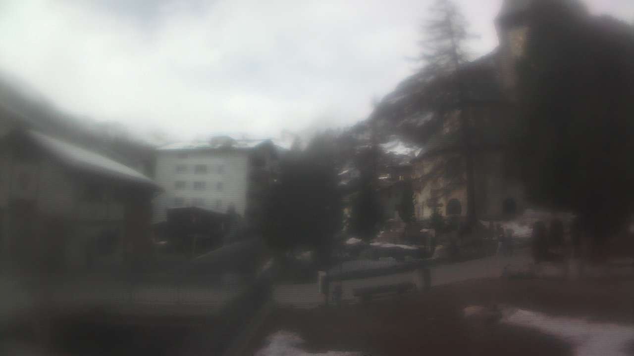 Archiv Foto Webcam Zermatt Kirche