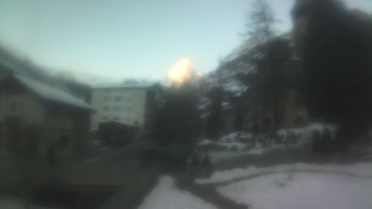 Archiv Foto Webcam Zermatt Kirche