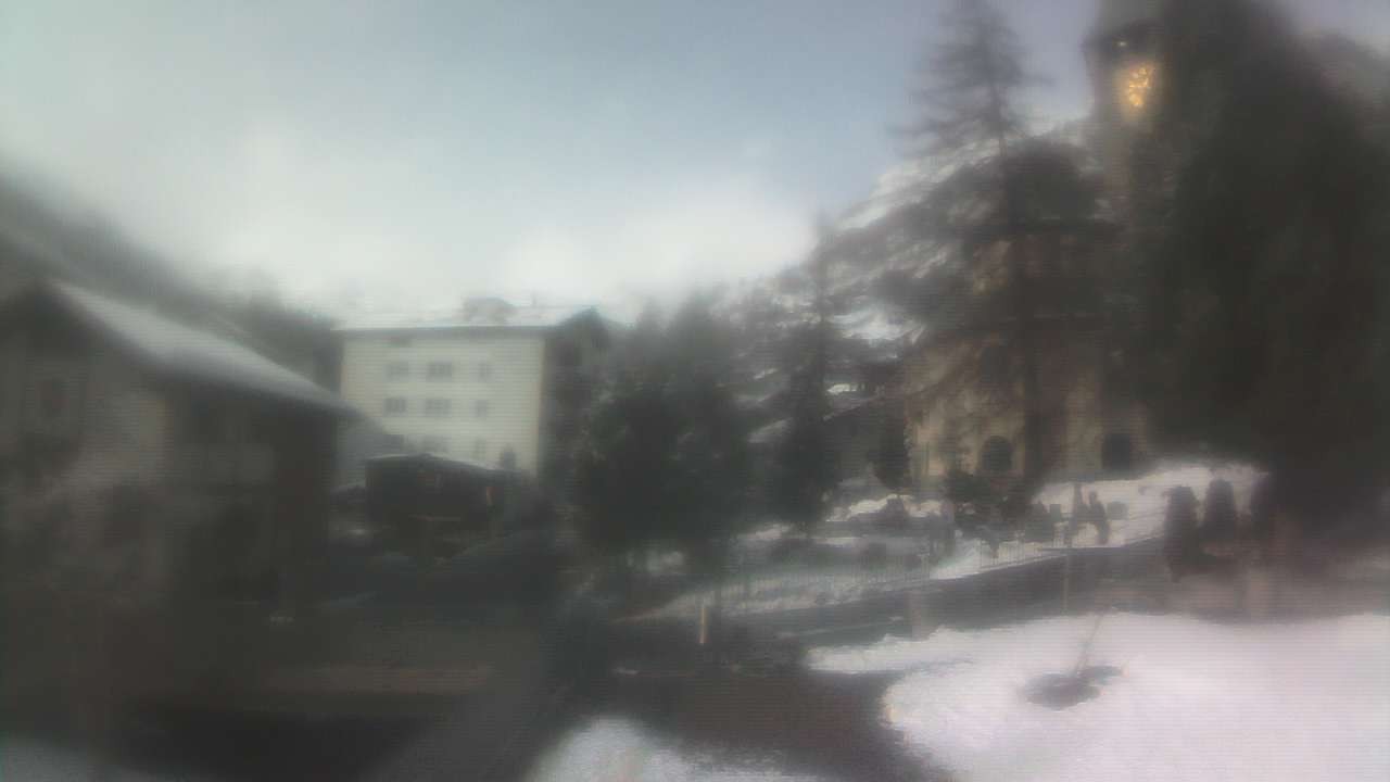 Archiv Foto Webcam Zermatt Kirche
