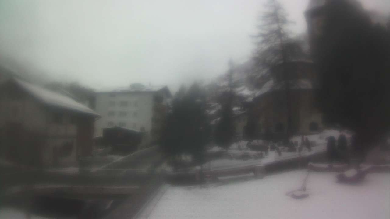 Archiv Foto Webcam Zermatt Kirche