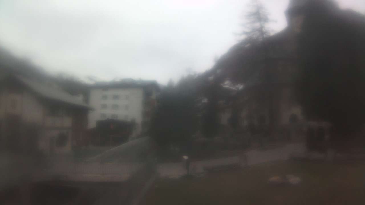 Archiv Foto Webcam Zermatt Kirche