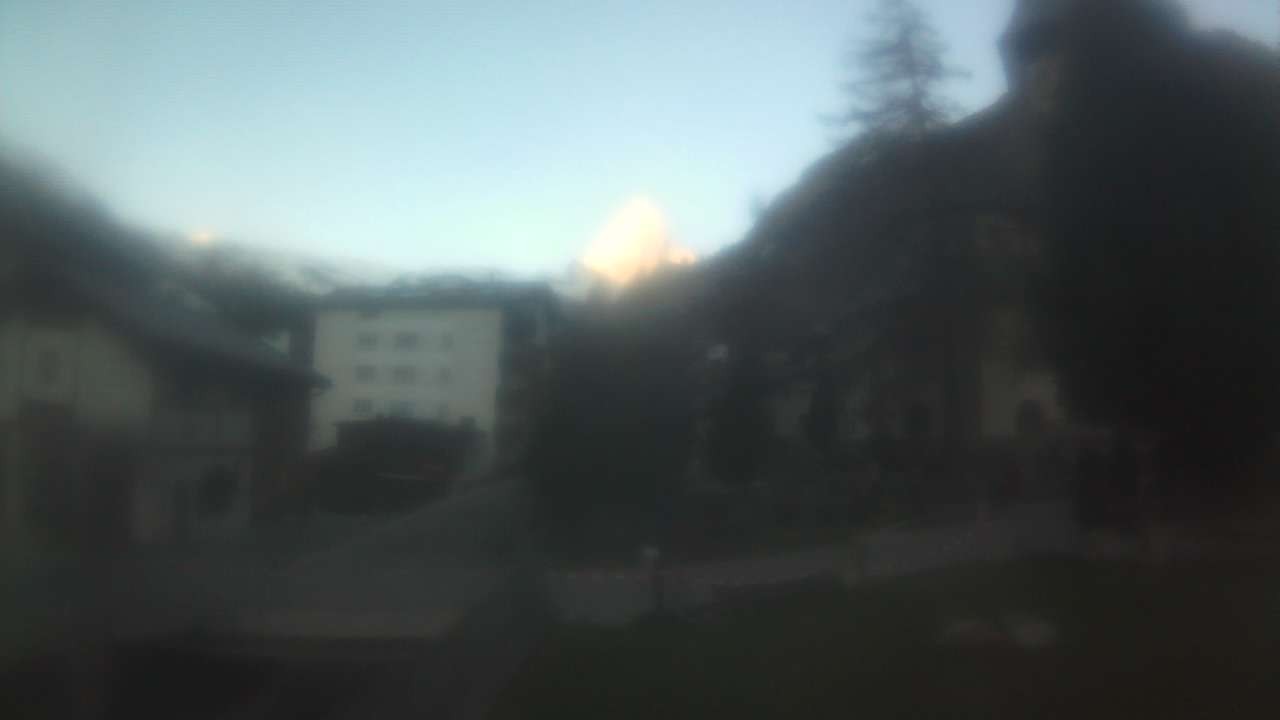 Archiv Foto Webcam Zermatt Kirche