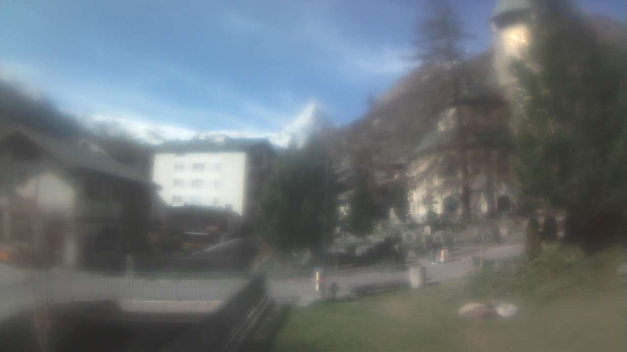 Archiv Foto Webcam Zermatt Kirche