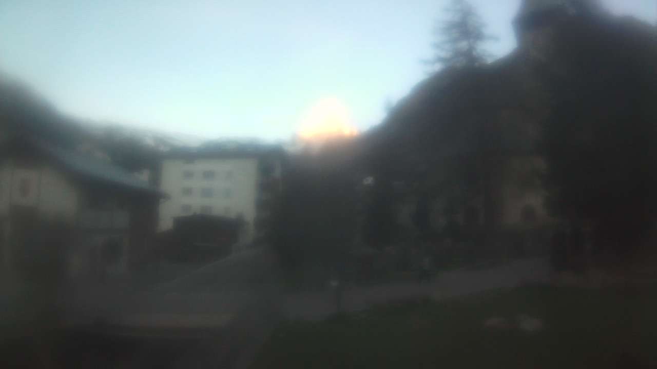 Archived image Webcam Zermatt Church