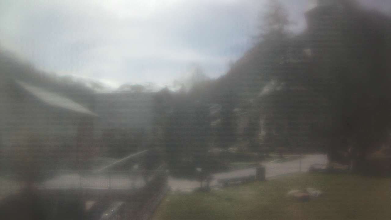 Archiv Foto Webcam Zermatt Kirche