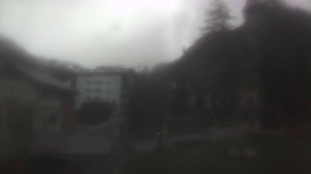 Archiv Foto Webcam Zermatt Kirche