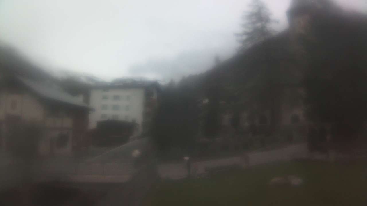 Archiv Foto Webcam Zermatt Kirche