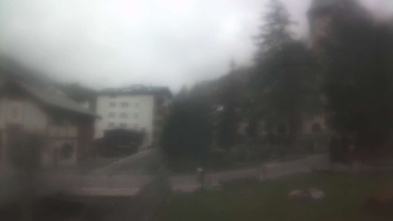 Archived image Webcam Zermatt Church