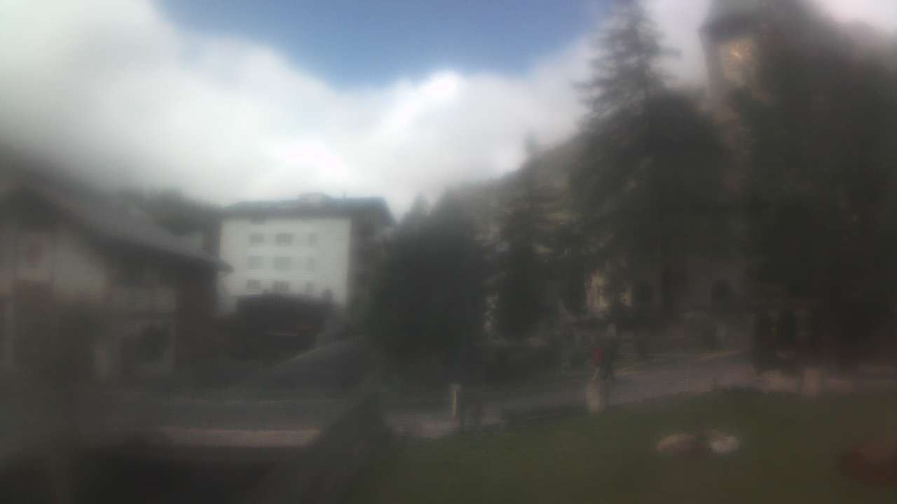 Archived image Webcam Zermatt Church