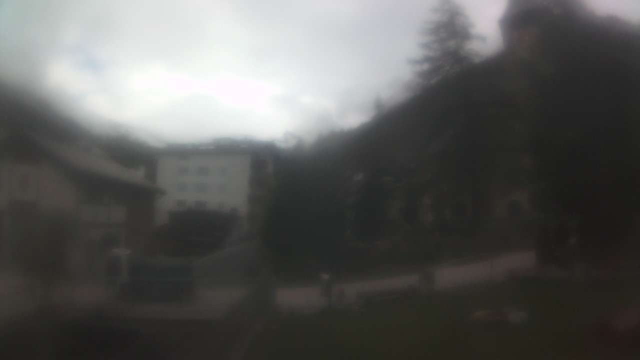 Archived image Webcam Zermatt Church
