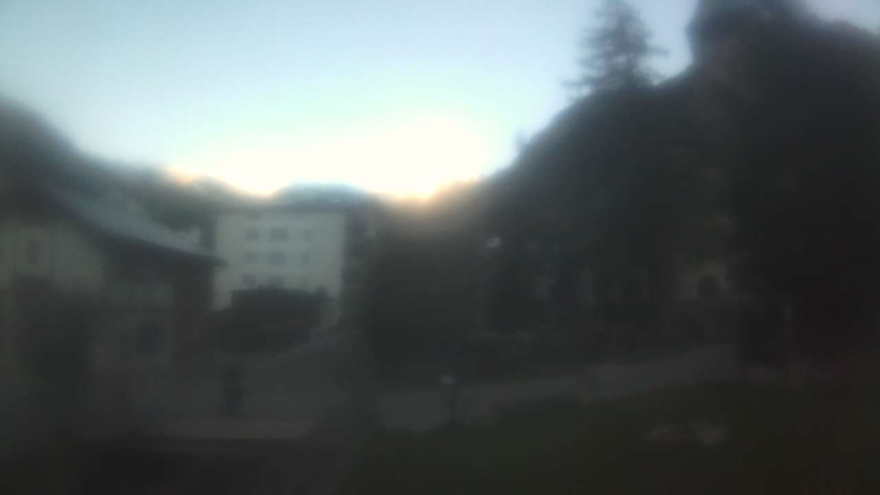 Archiv Foto Webcam Zermatt Kirche