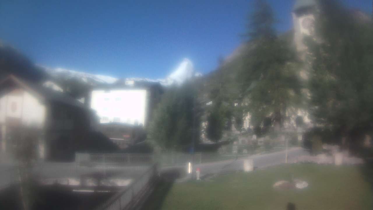 Archiv Foto Webcam Zermatt Kirche