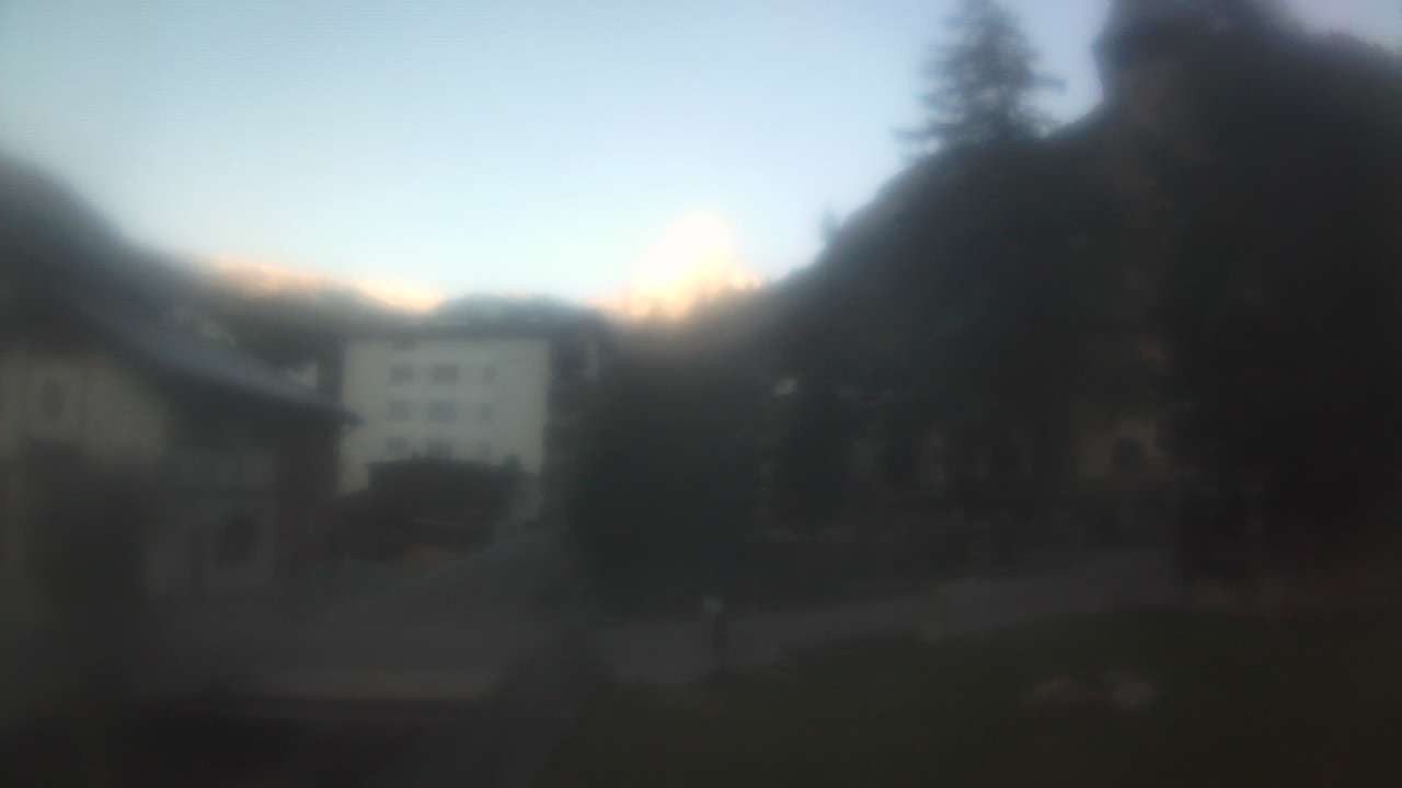 Archiv Foto Webcam Zermatt Kirche
