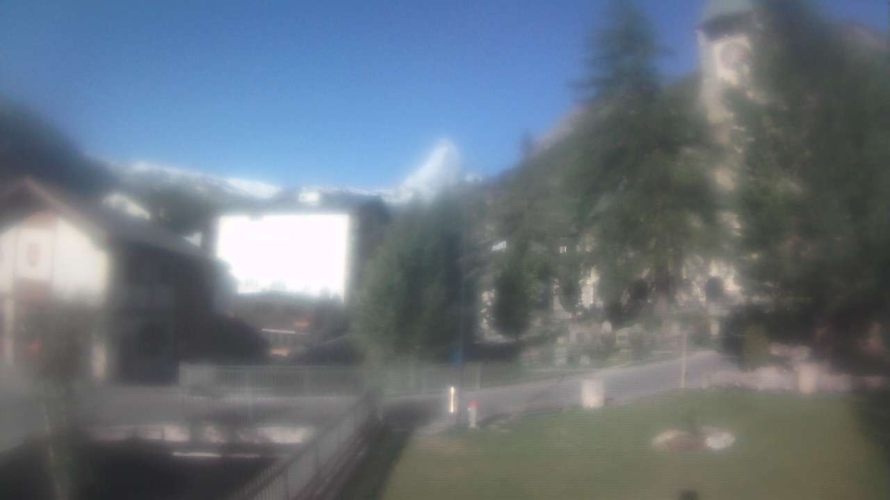 Archiv Foto Webcam Zermatt Kirche