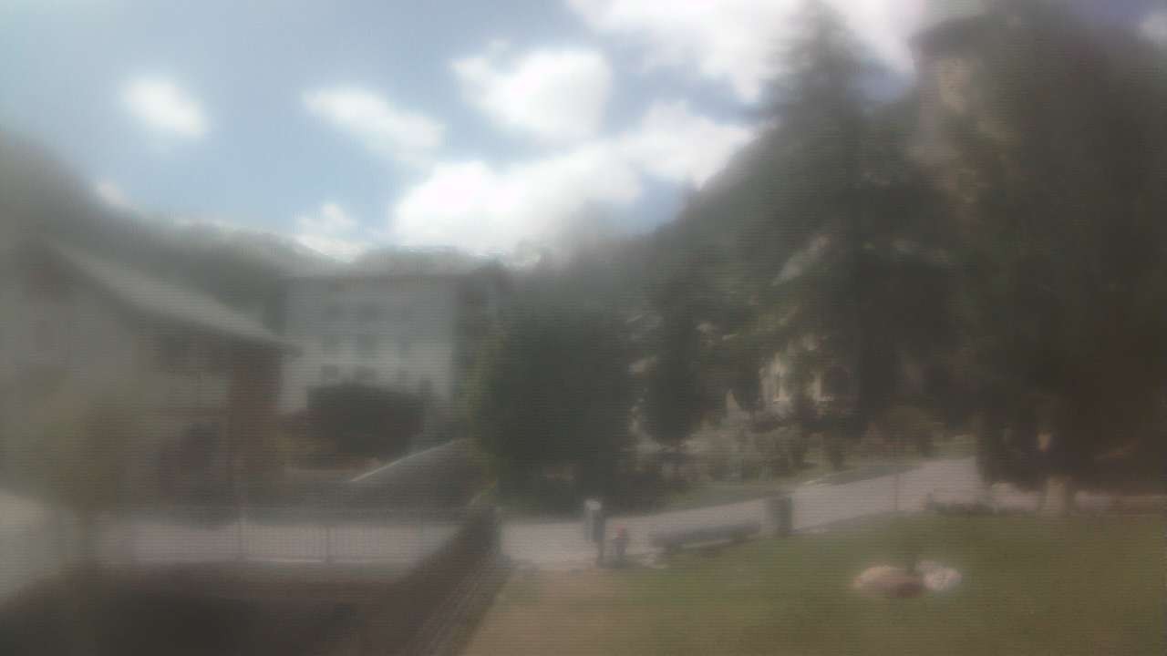 Archived image Webcam Zermatt Church