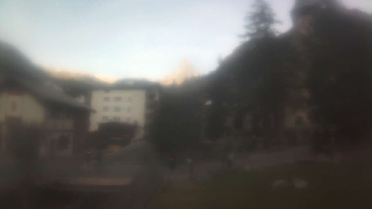 Archived image Webcam Zermatt Church