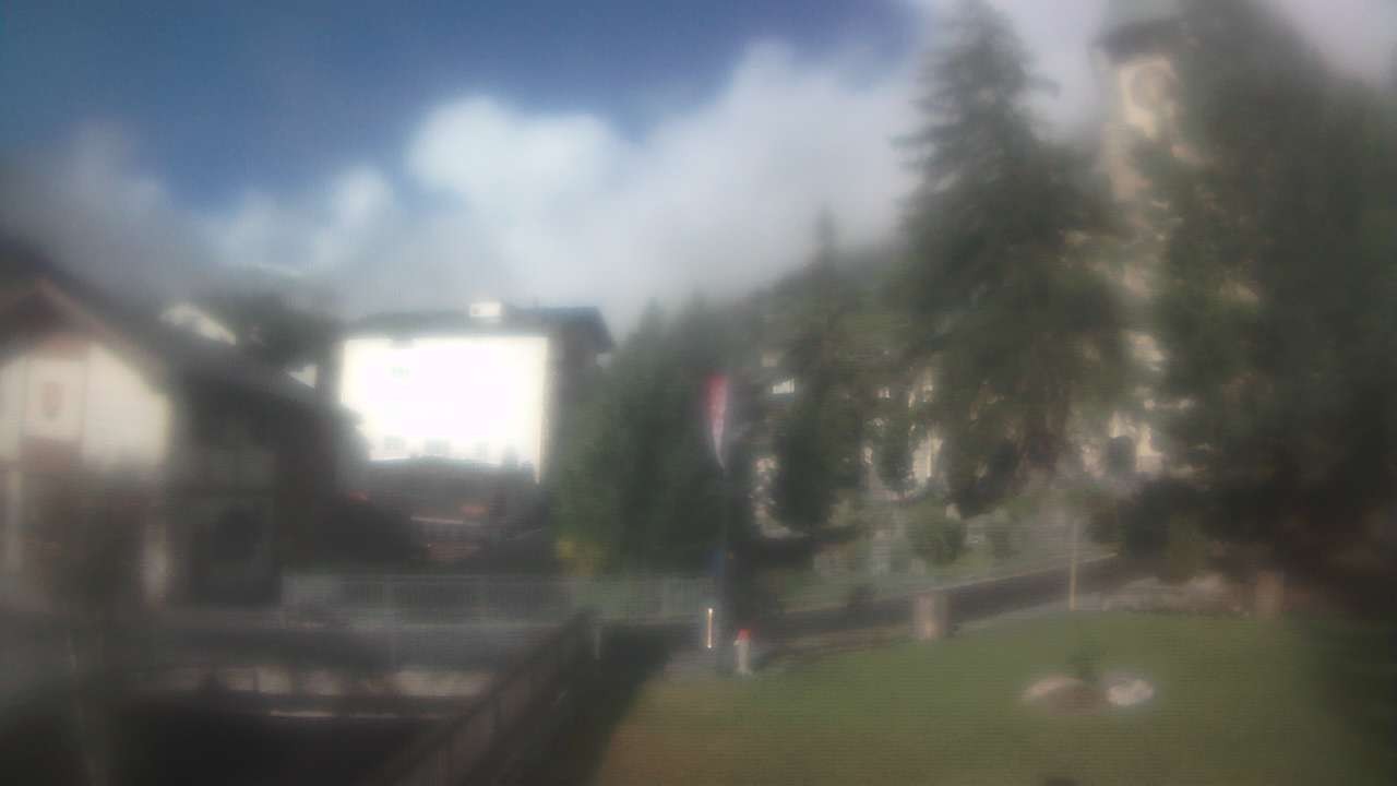 Archiv Foto Webcam Zermatt Kirche