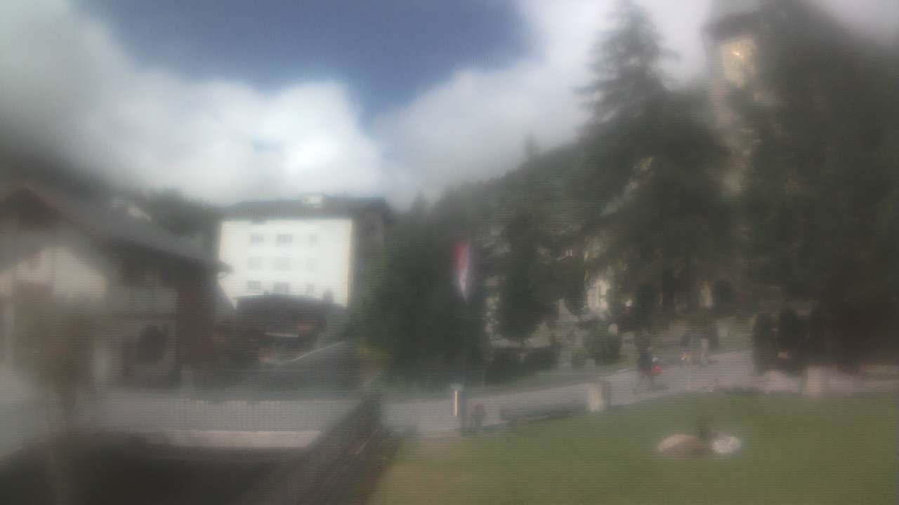 Archiv Foto Webcam Zermatt Kirche